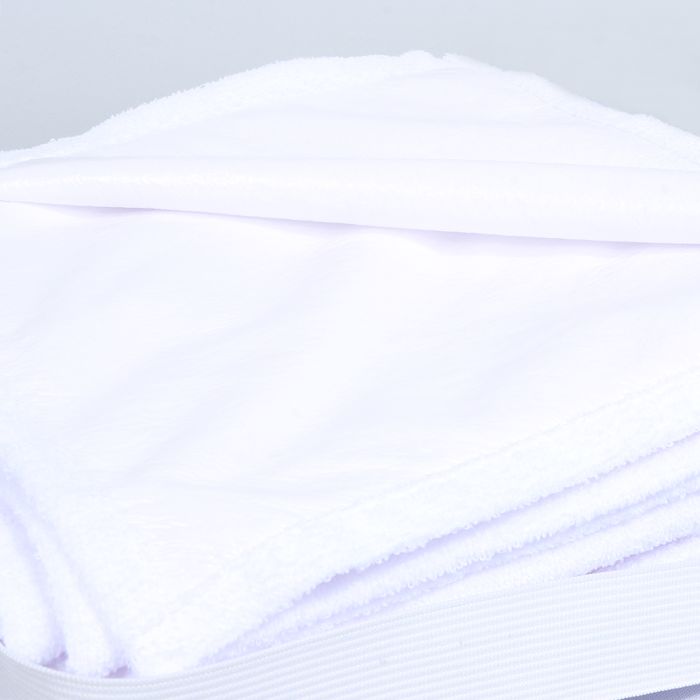 Neperšlampanti frotinė paklodė su gumomis, 180x200 cm||TavoSapnas