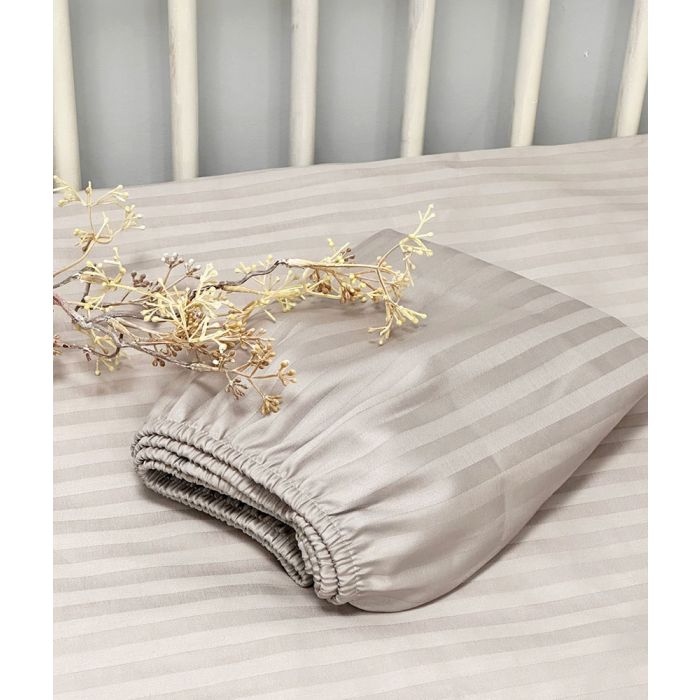 Juostuoto satino paklodė su guma Beige, 60x120 cm||TavoSapnas