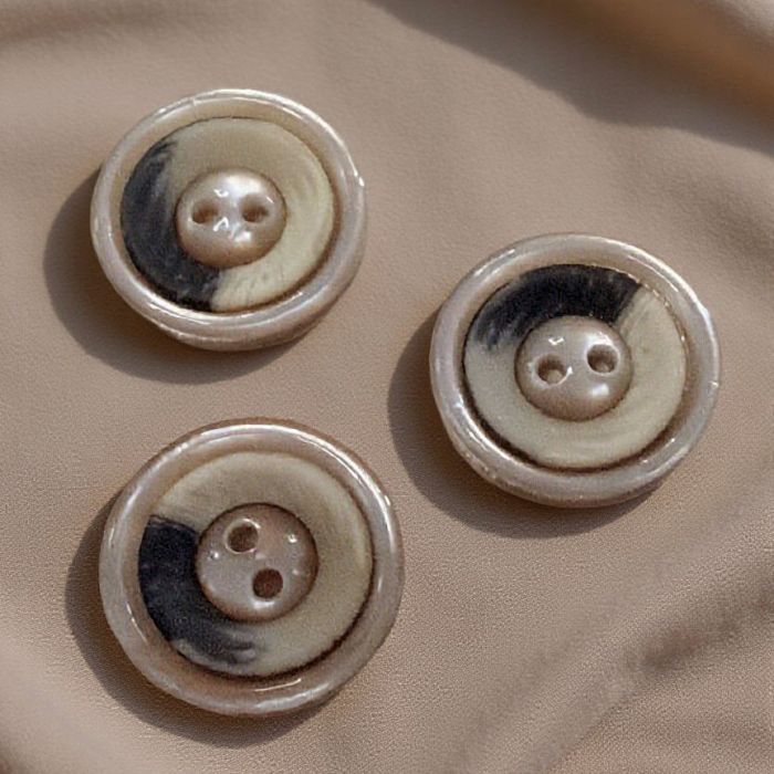 Saga, 16mm||TavoSapnas