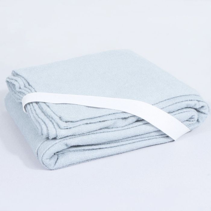 Neperšlampama frotinė paklodė su gumomis Pilka, 150x200 cm||TavoSapnas