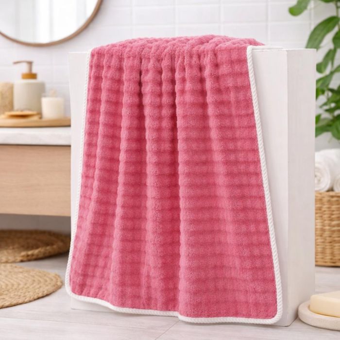 Mikropluošto rankšluostis Pink, 70x140 cm||TavoSapnas