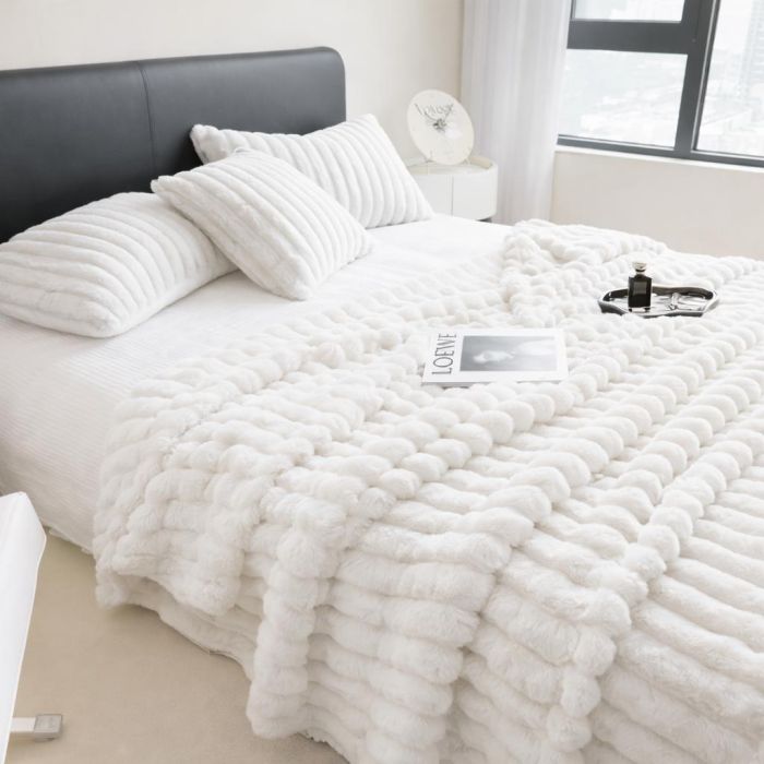 Super Soft pliušo pledas-lovatiesė, 200x220 cm||TavoSapnas