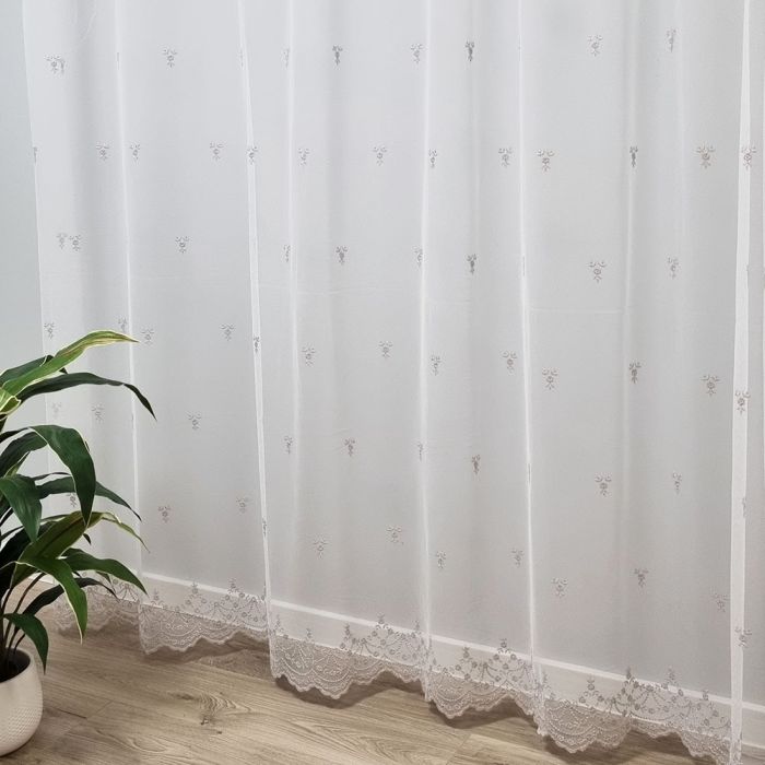 Dieninė užuolaida Laura, plotis 300 cm||TavoSapnas